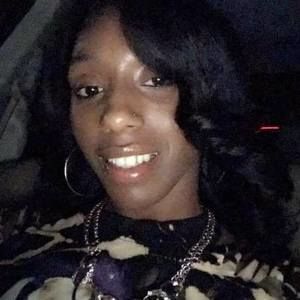 Meet your Posher, Bella